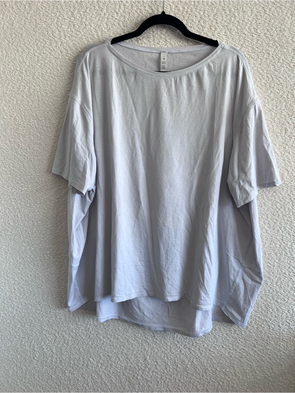 Lululemon Women’s Back In Action Short Sleeve ‎T Shirt Top Size 20